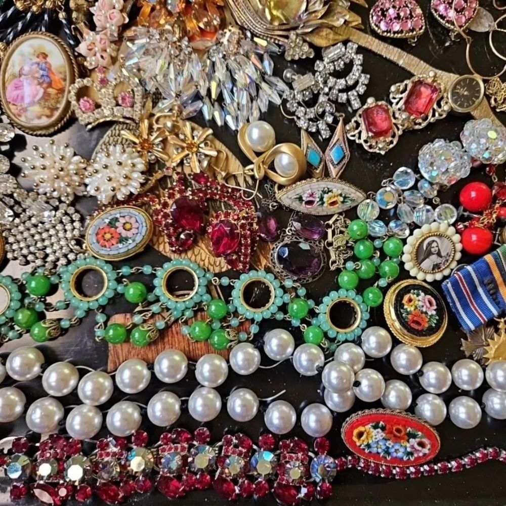 2 LB Luxury HIGH END designer jewelry lot~ signed and unsigned mostly wearable